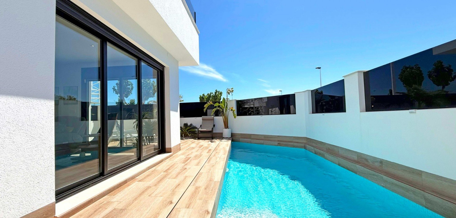 Villa in San Pedro del Pinatar - view 1