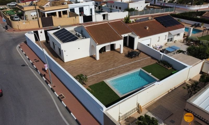 Villa in Urbanizacion los Balcones - view 1