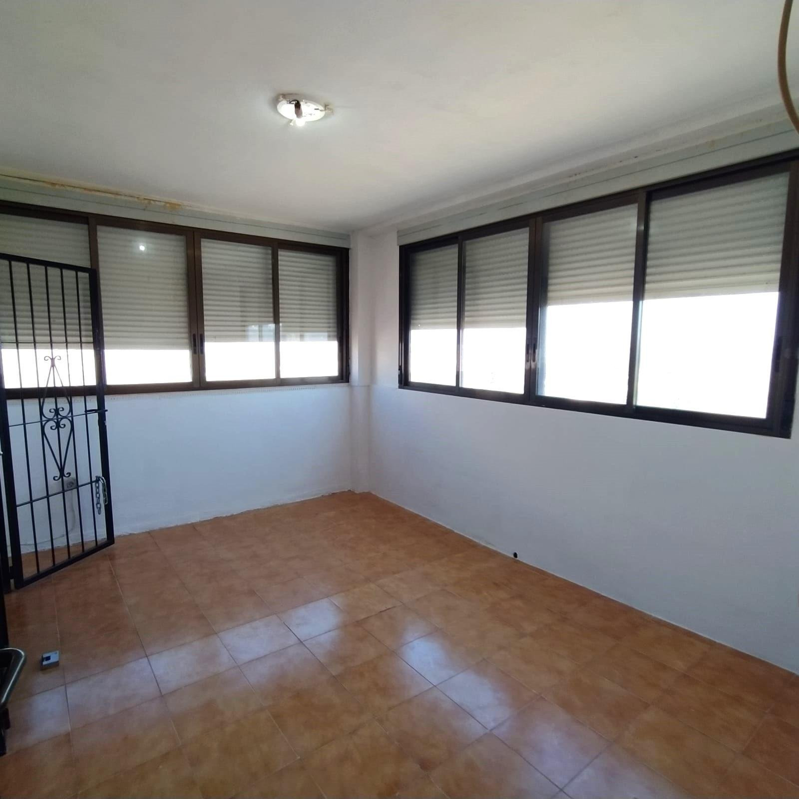 Apartment in Torrelamata - view 1