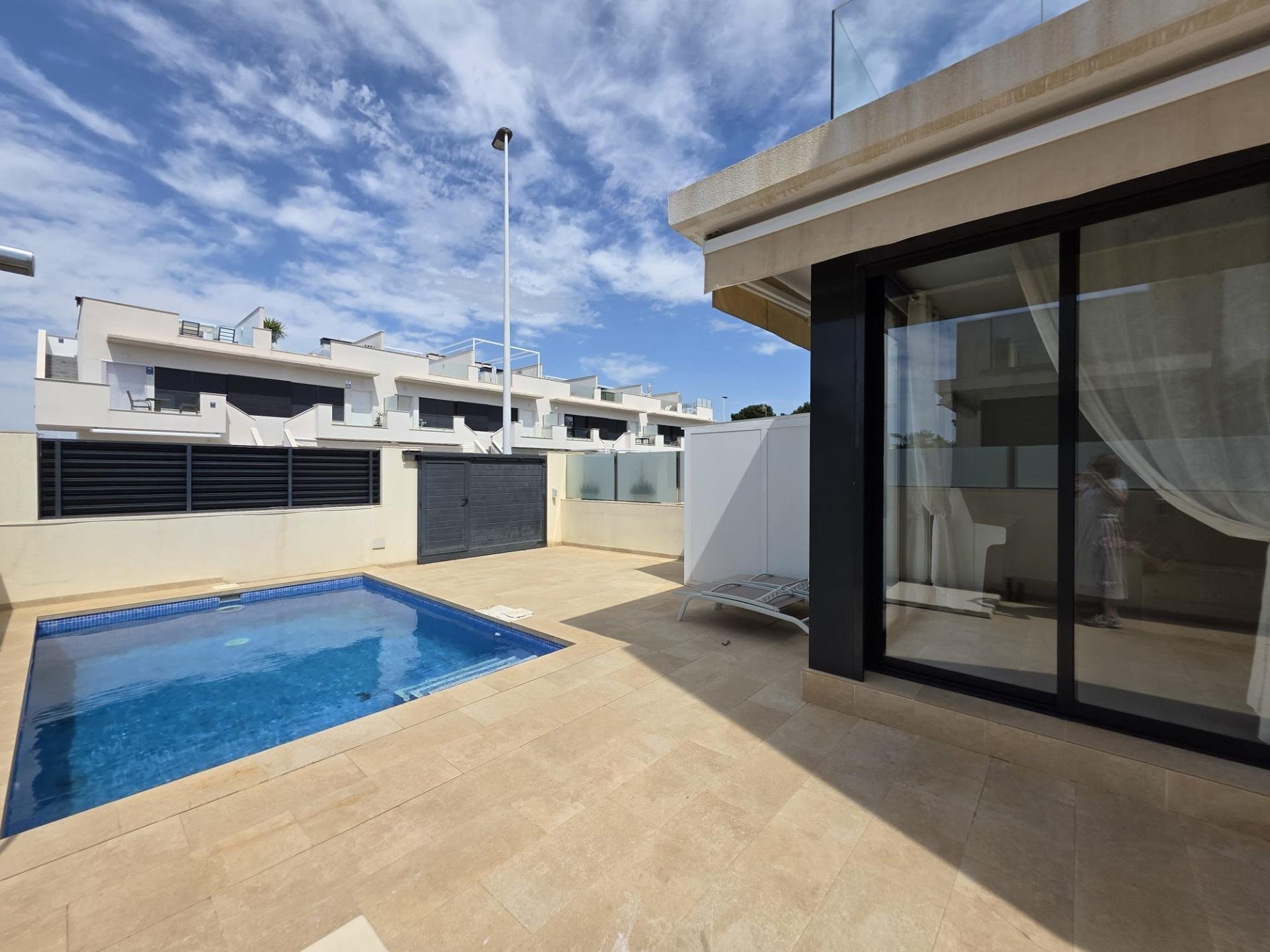 House in San Pedro del Pinatar - view 1