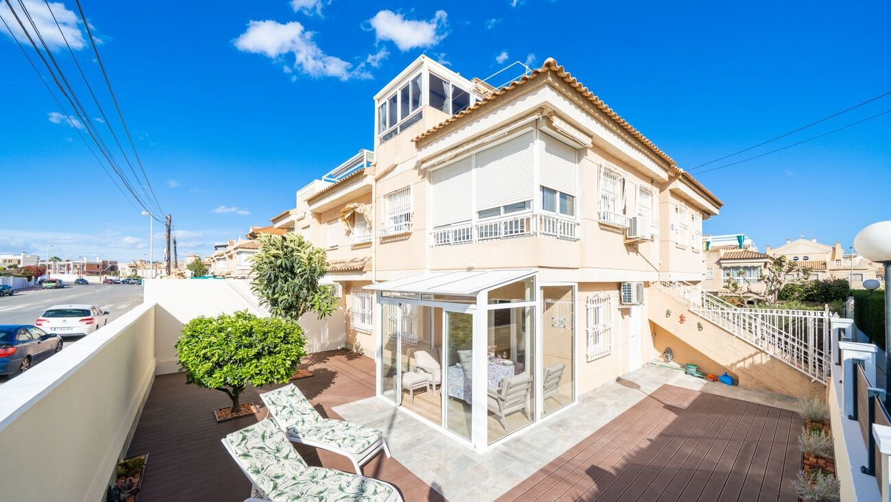 Apartment in Torrevieja - view 1