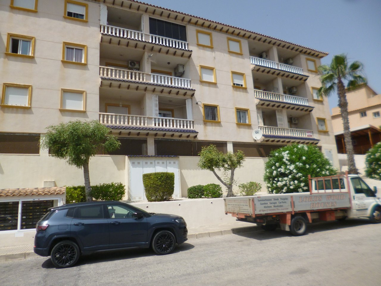 Apartment in Urbanizacion los Balcones - view 1