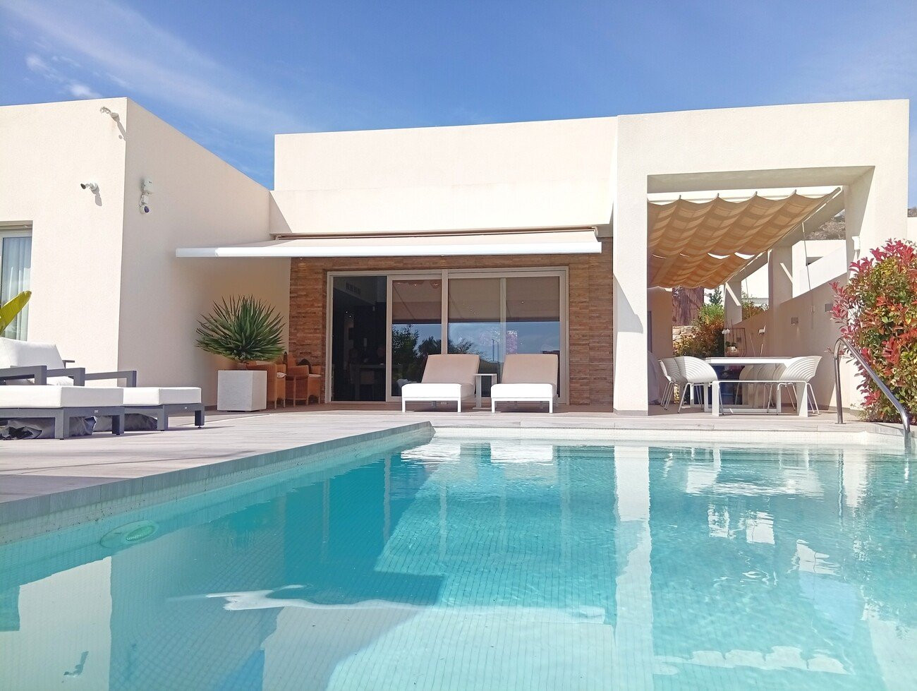 Villa in Alicante - view 1
