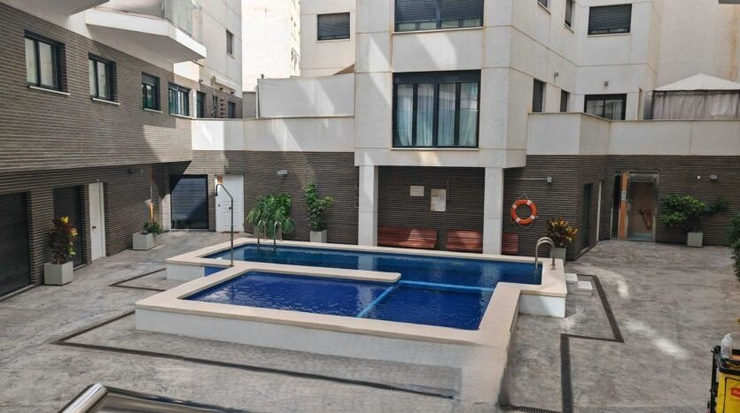 Apartment in El Campello - view 1