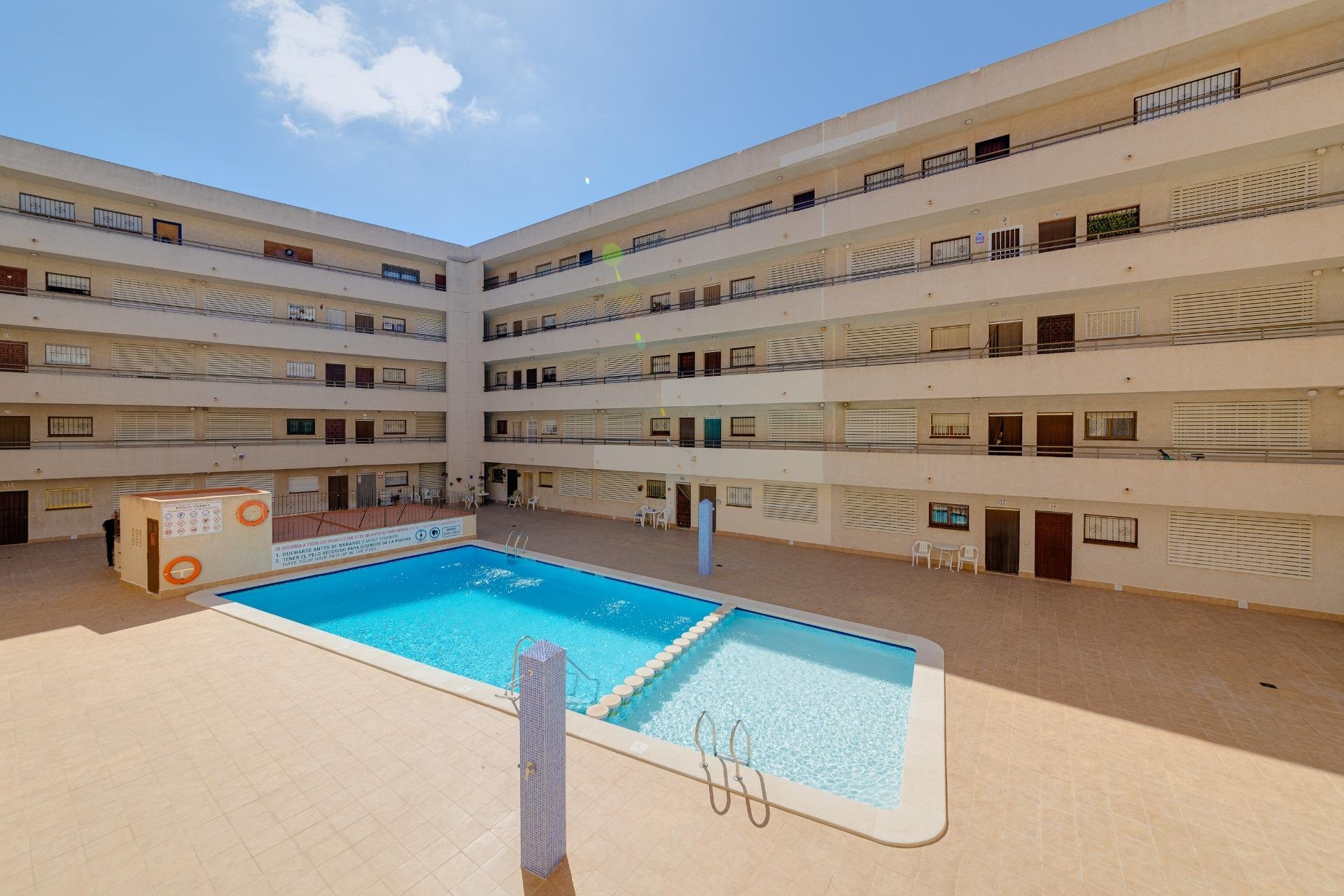 Apartment in Torrevieja - view 1