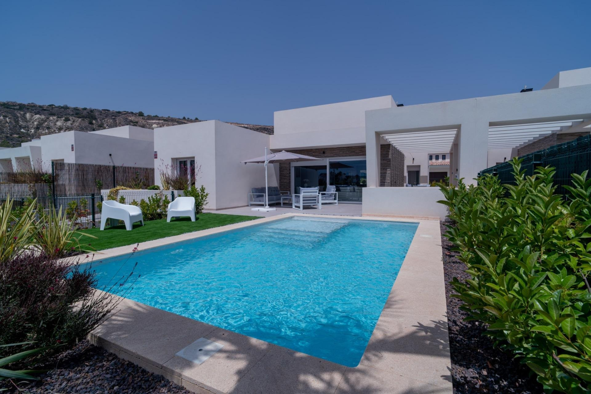 Villa in Alicante - view 1