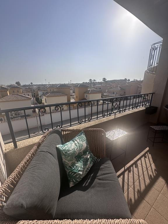 Apartment in Urbanizacion los Balcones - view 1