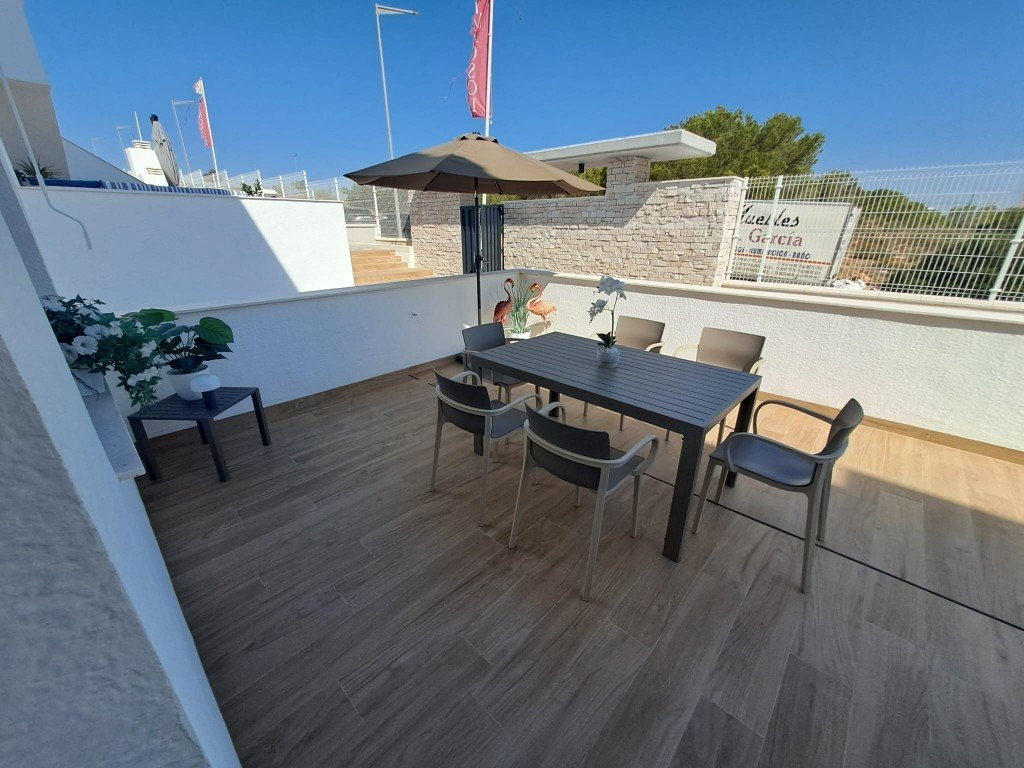 Apartment in Punta Prima - view 1