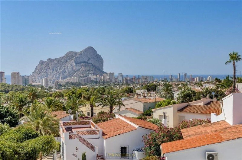 Villa in Calp - view 1