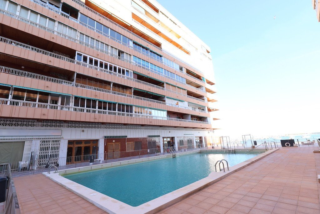 Apartment in Torrevieja - view 1