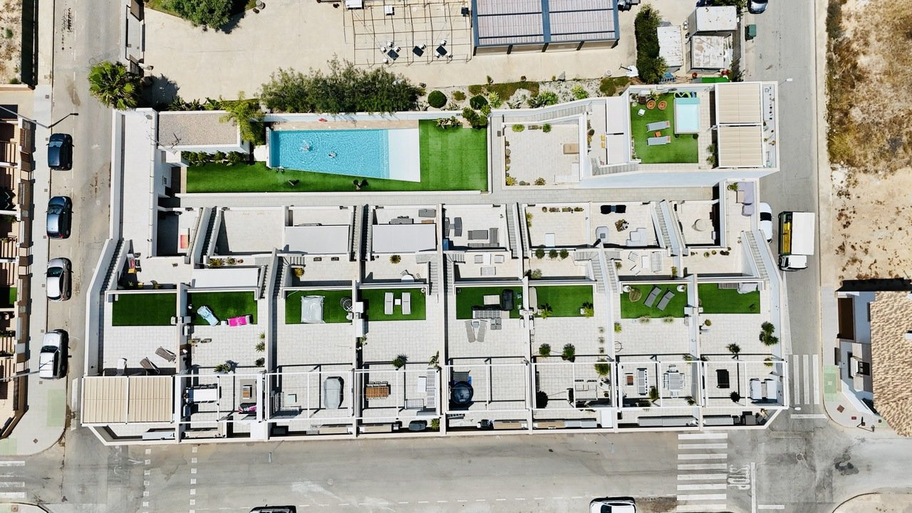 Apartment in Alicante - view 1