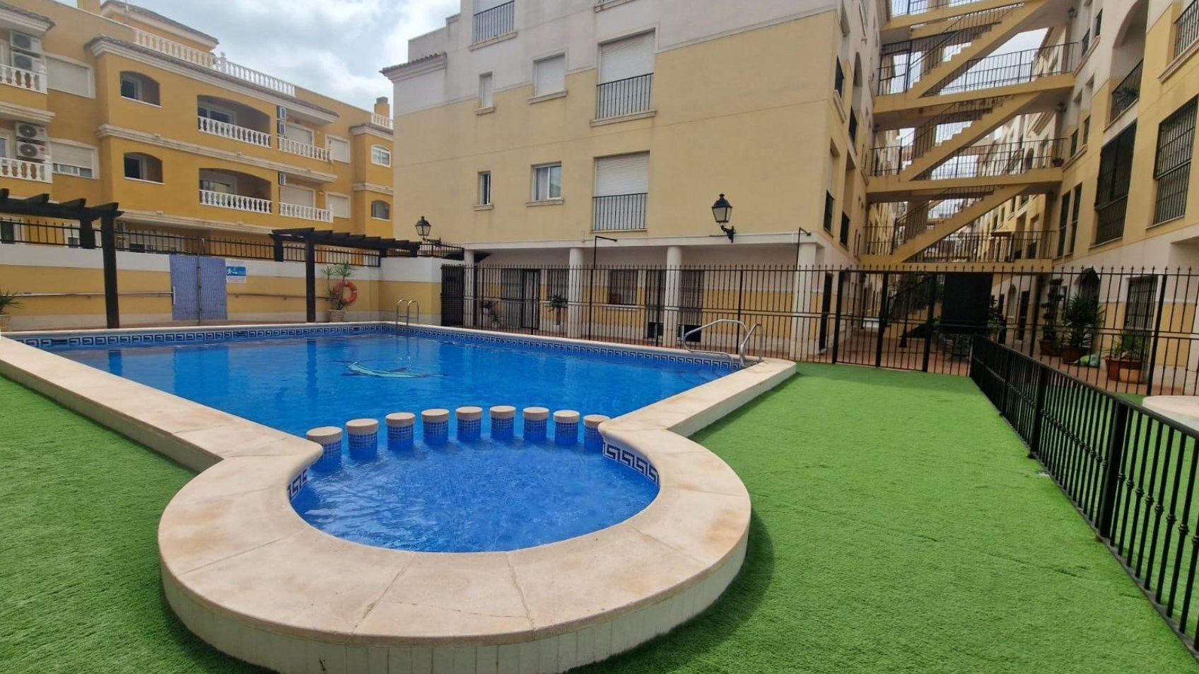 Apartment in Formentera de Segura - view 1