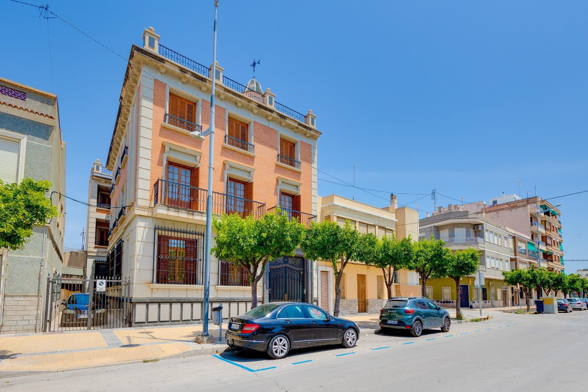 House in Alicante - view 1