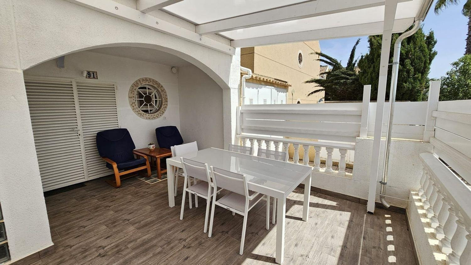 House in Alicante - view 1