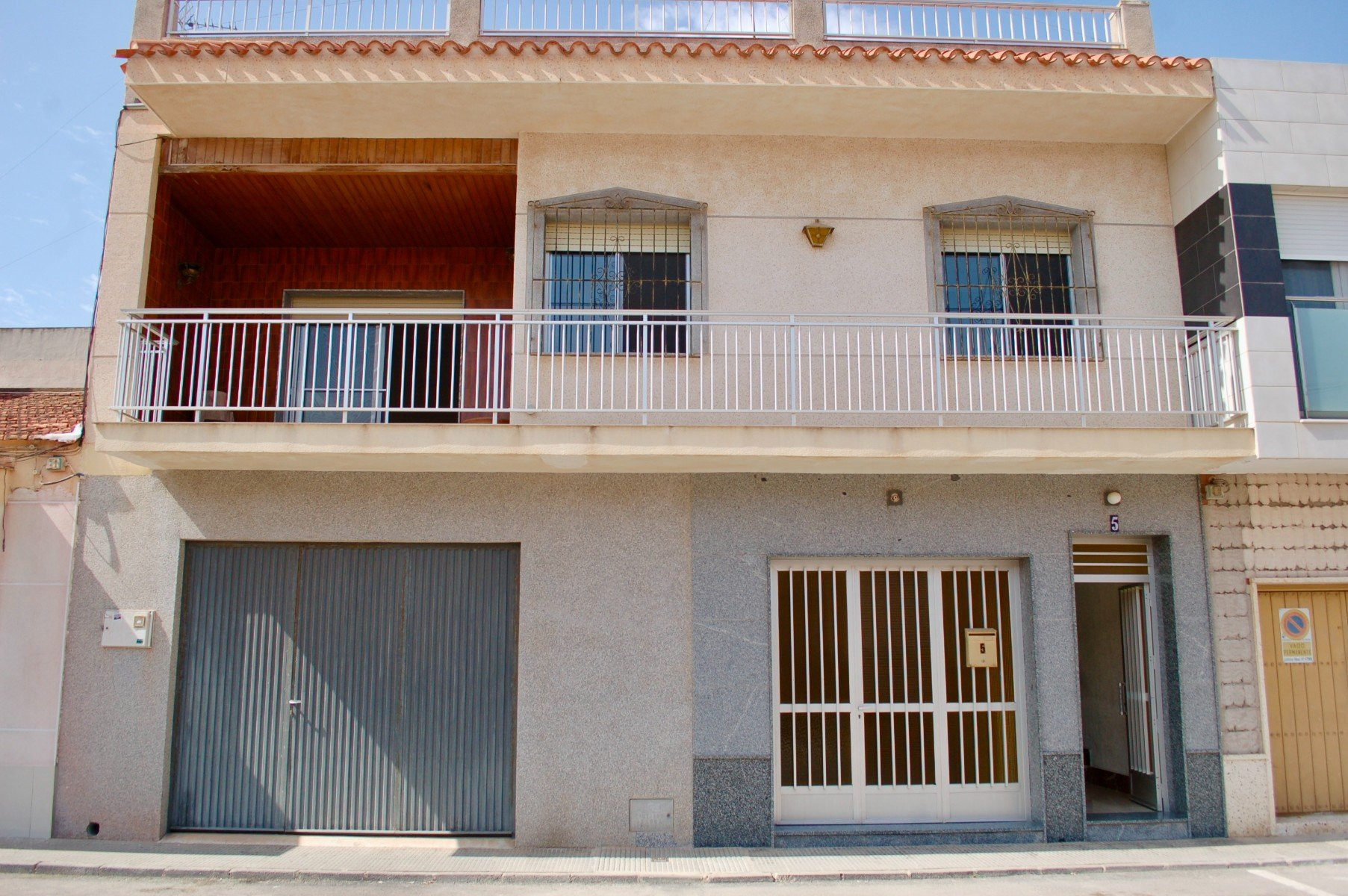 House in Santa Cruz - view 1