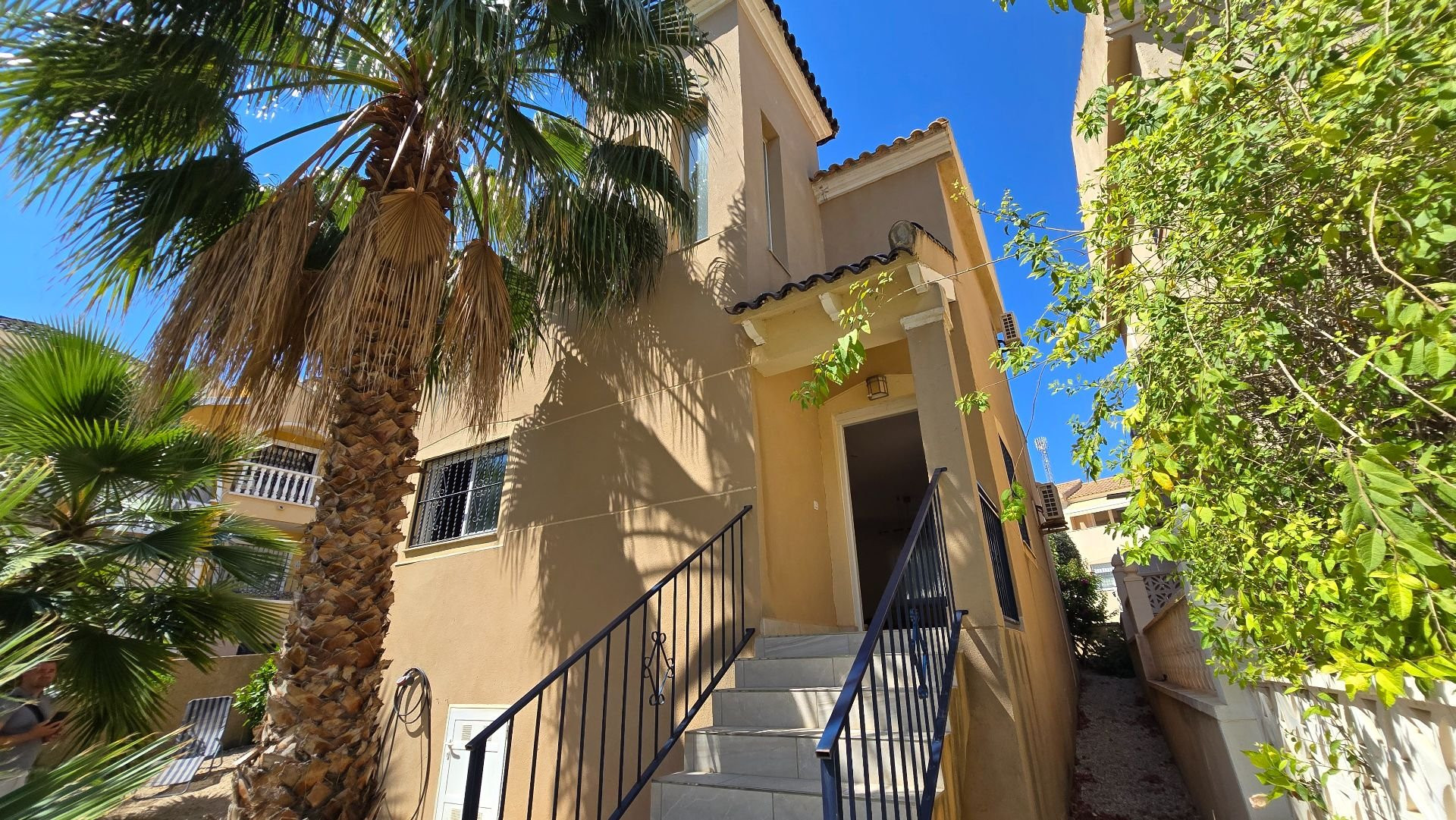 Villa in Urbanizacion los Balcones - view 1