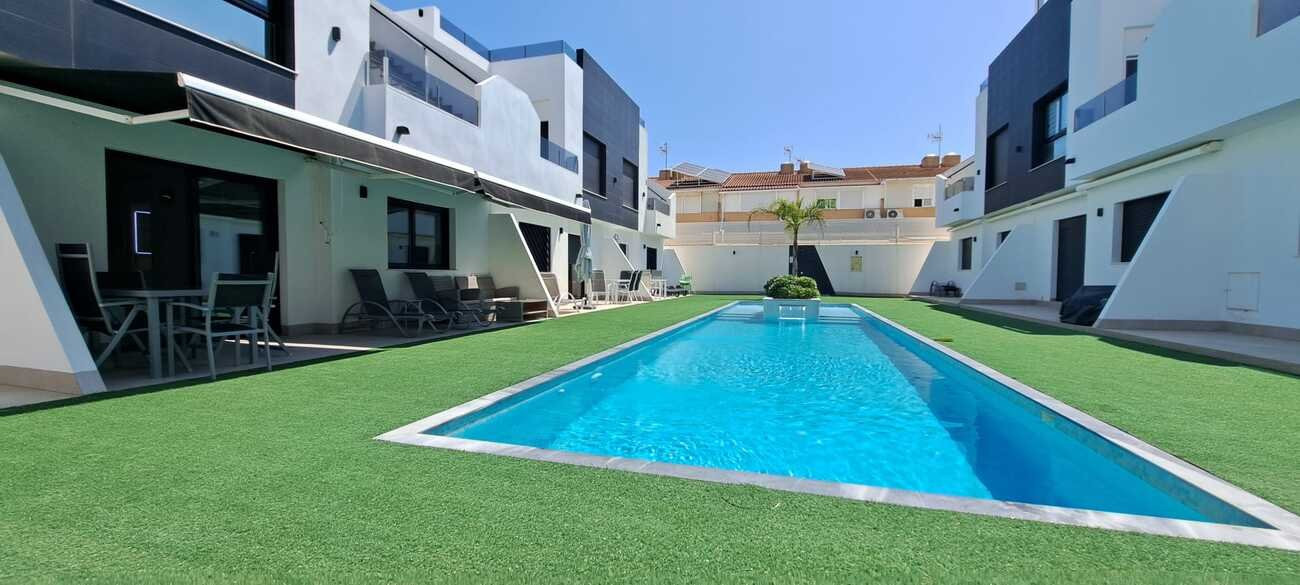 House in Santa Cruz - view 1