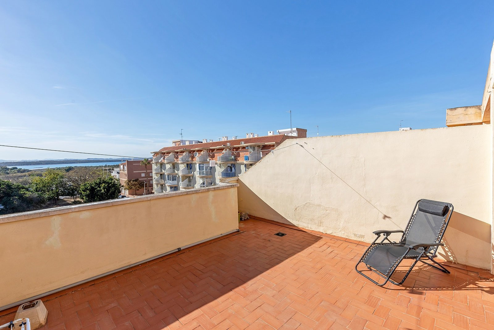 Apartment in Torrelamata - view 1
