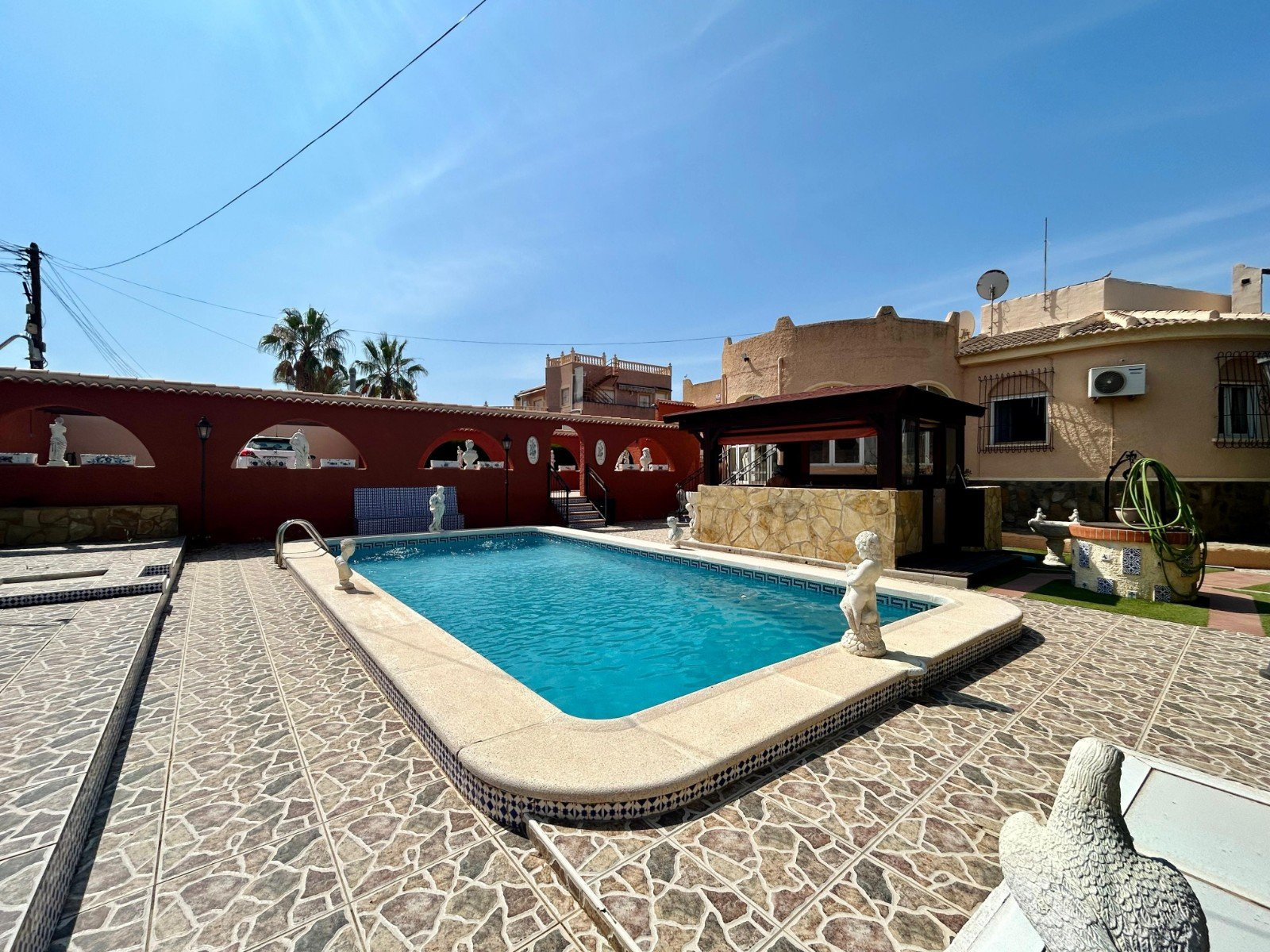 Villa in El Chaparral - view 1