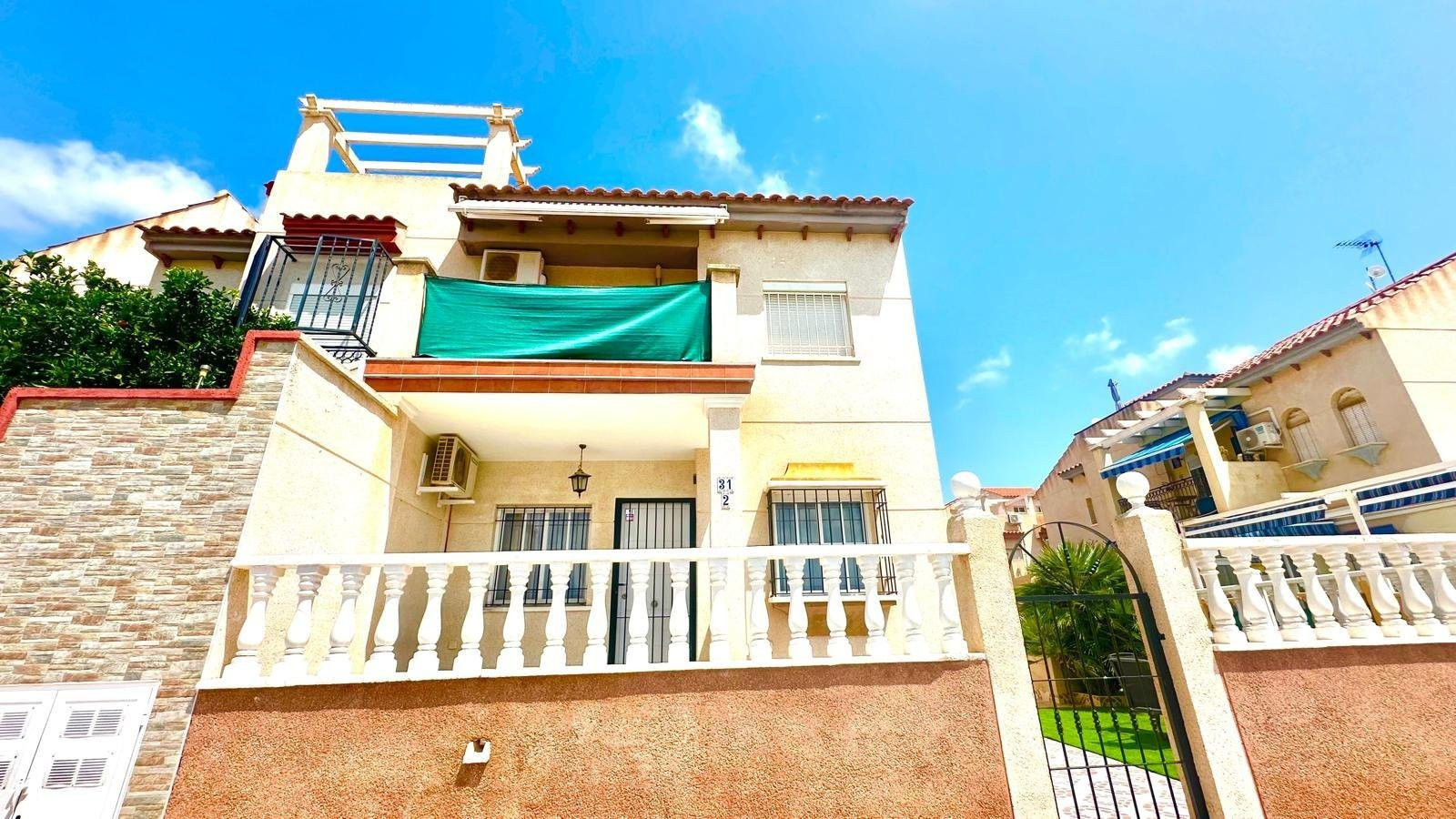 Apartment in Alicante - view 1