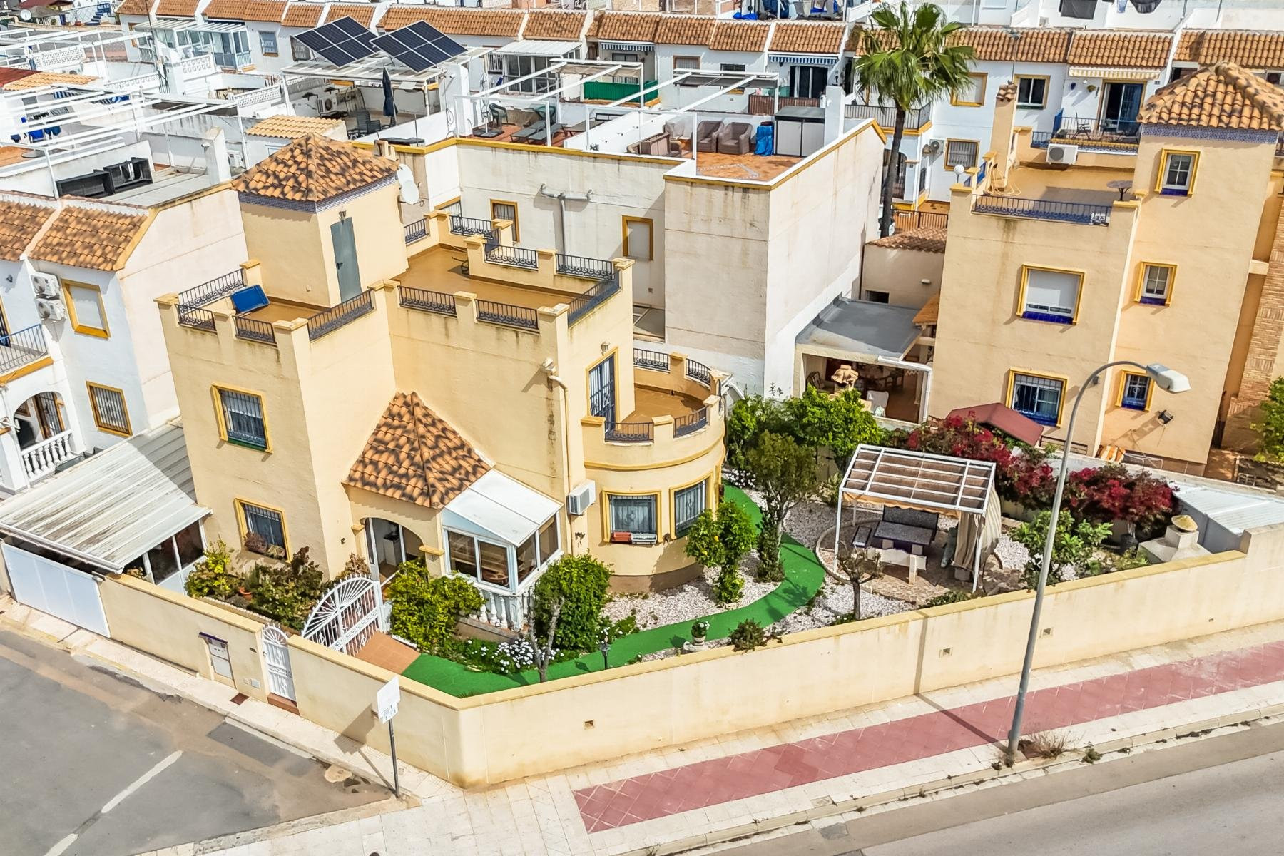 Villa in Urbanizacion los Balcones - view 1
