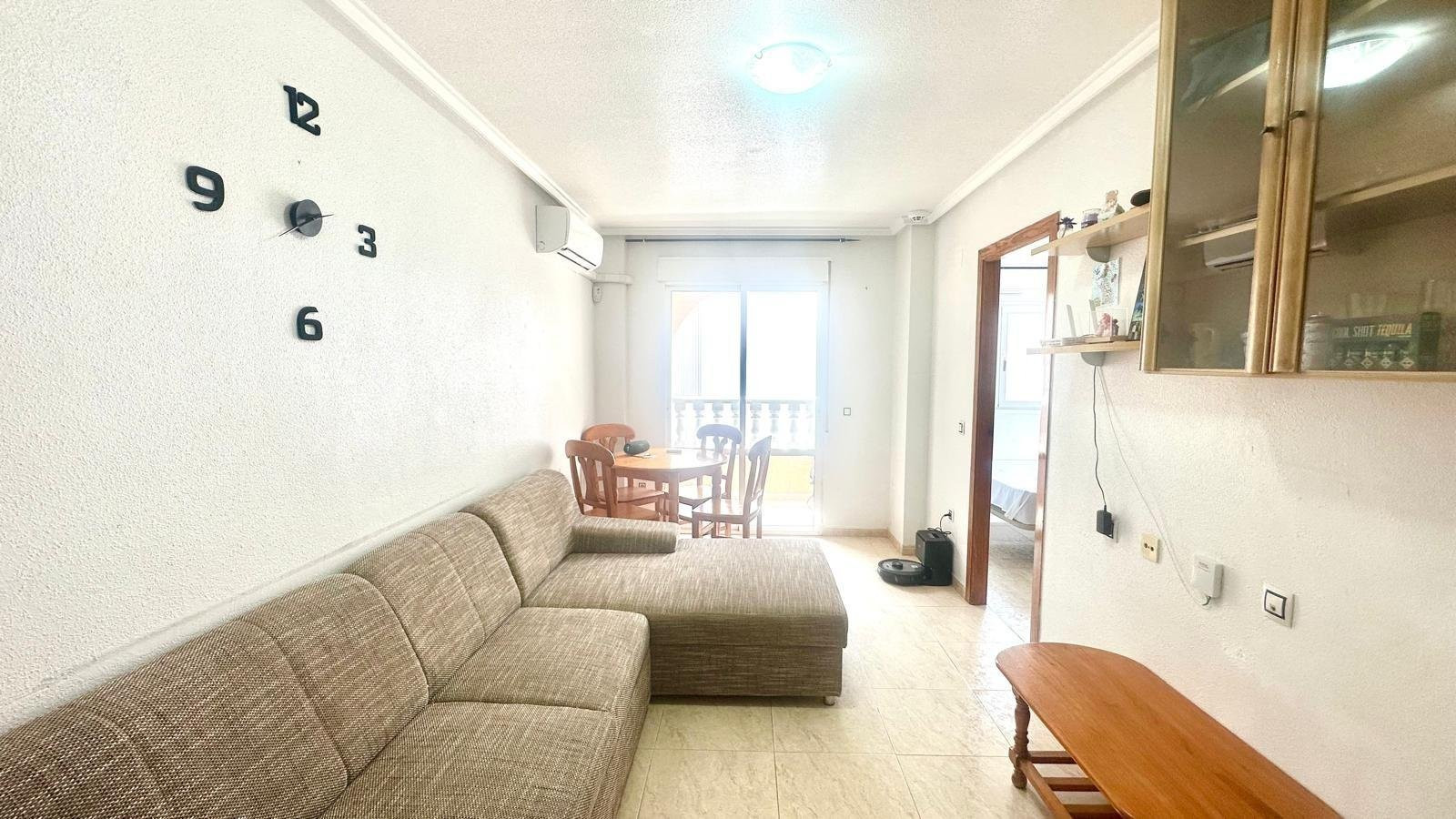 Apartment in Torrevieja - view 1