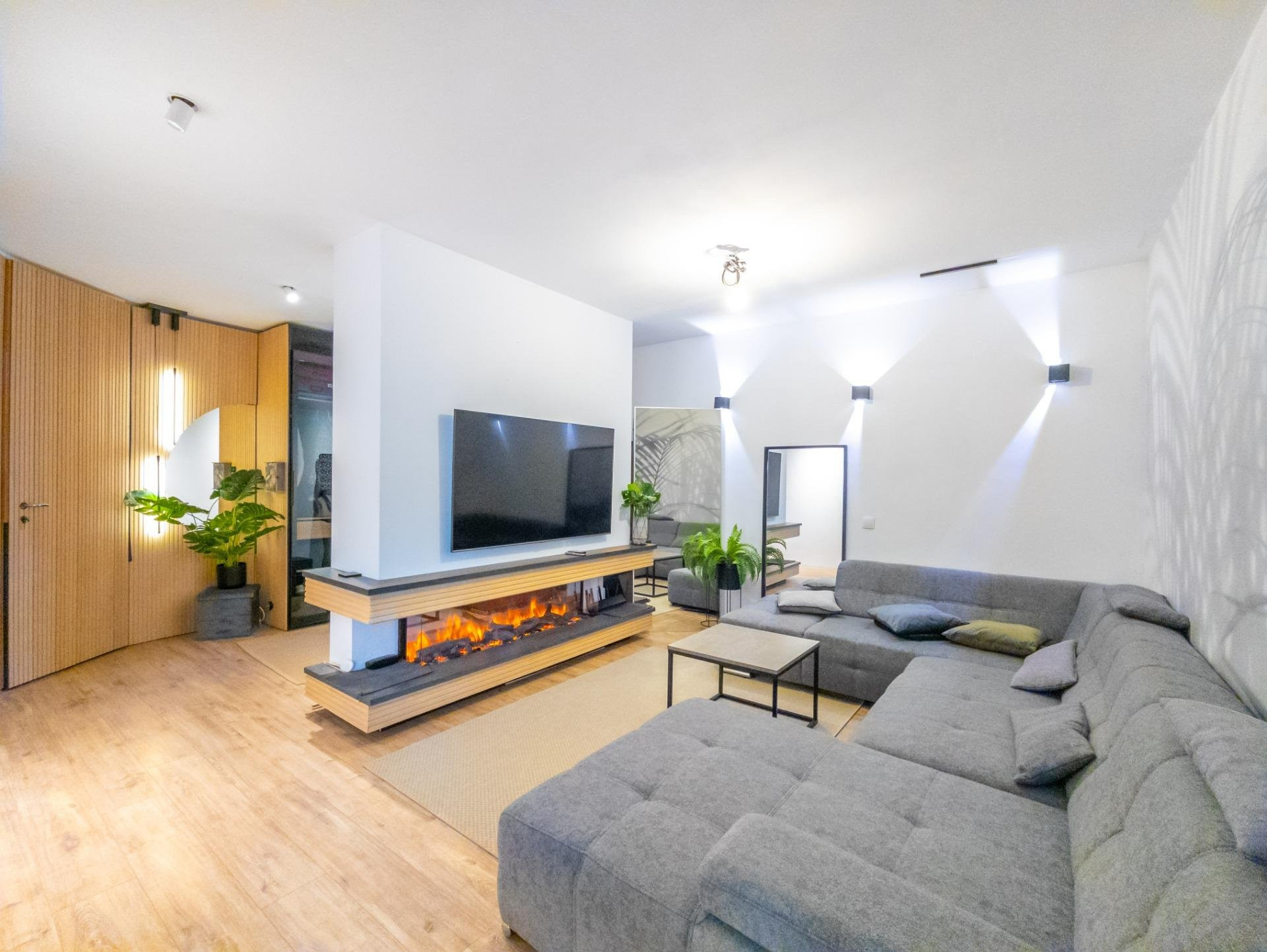 Villa in El Chaparral - view 1