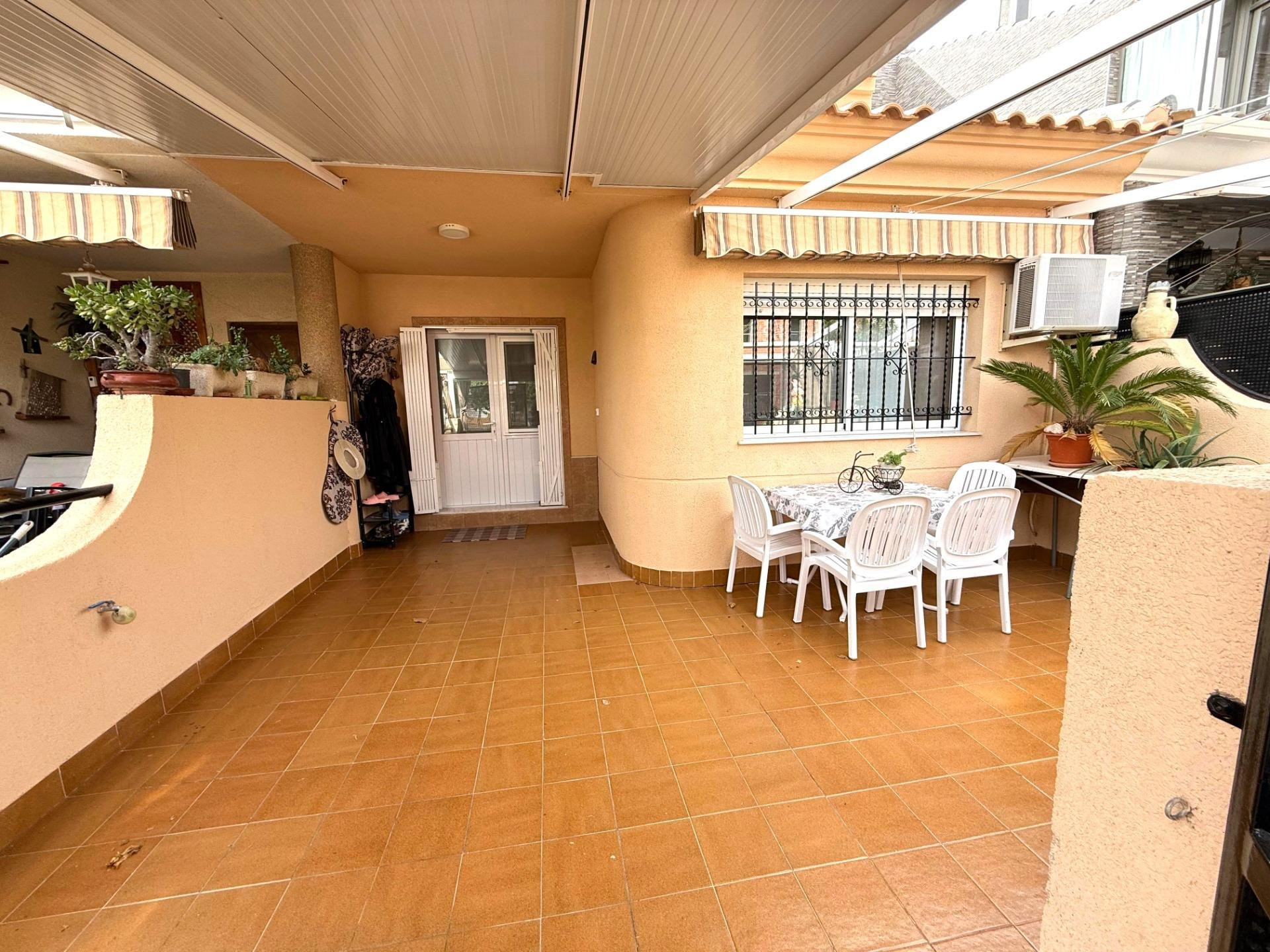 Apartment in Los Alcazares - view 1