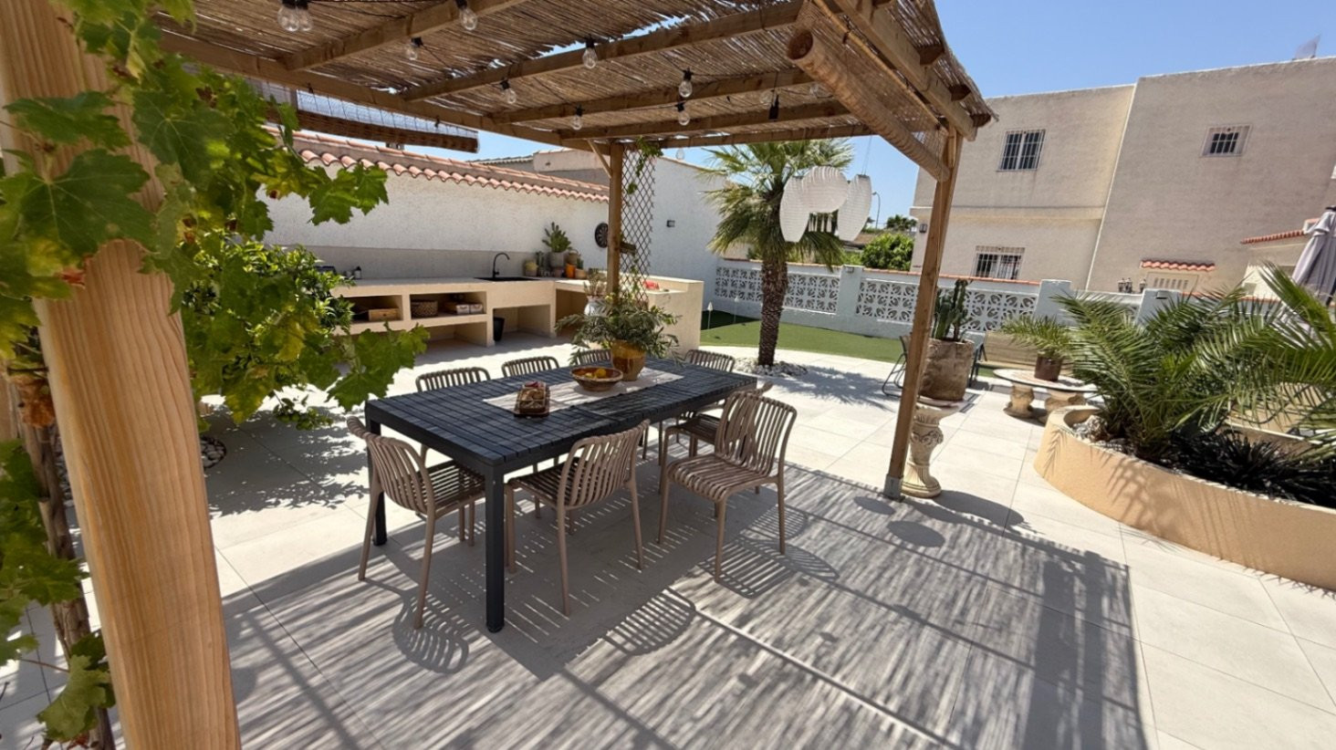 Villa in El Chaparral - view 1