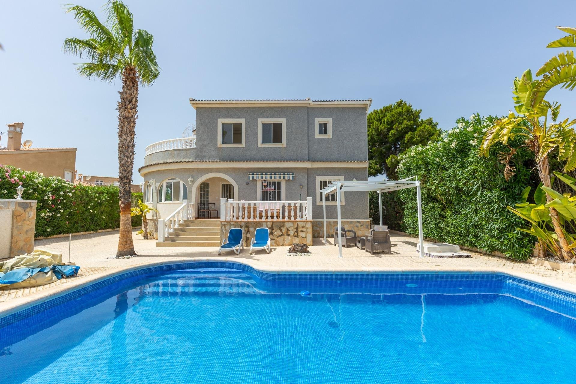 Villa in San Fulgencio - view 1