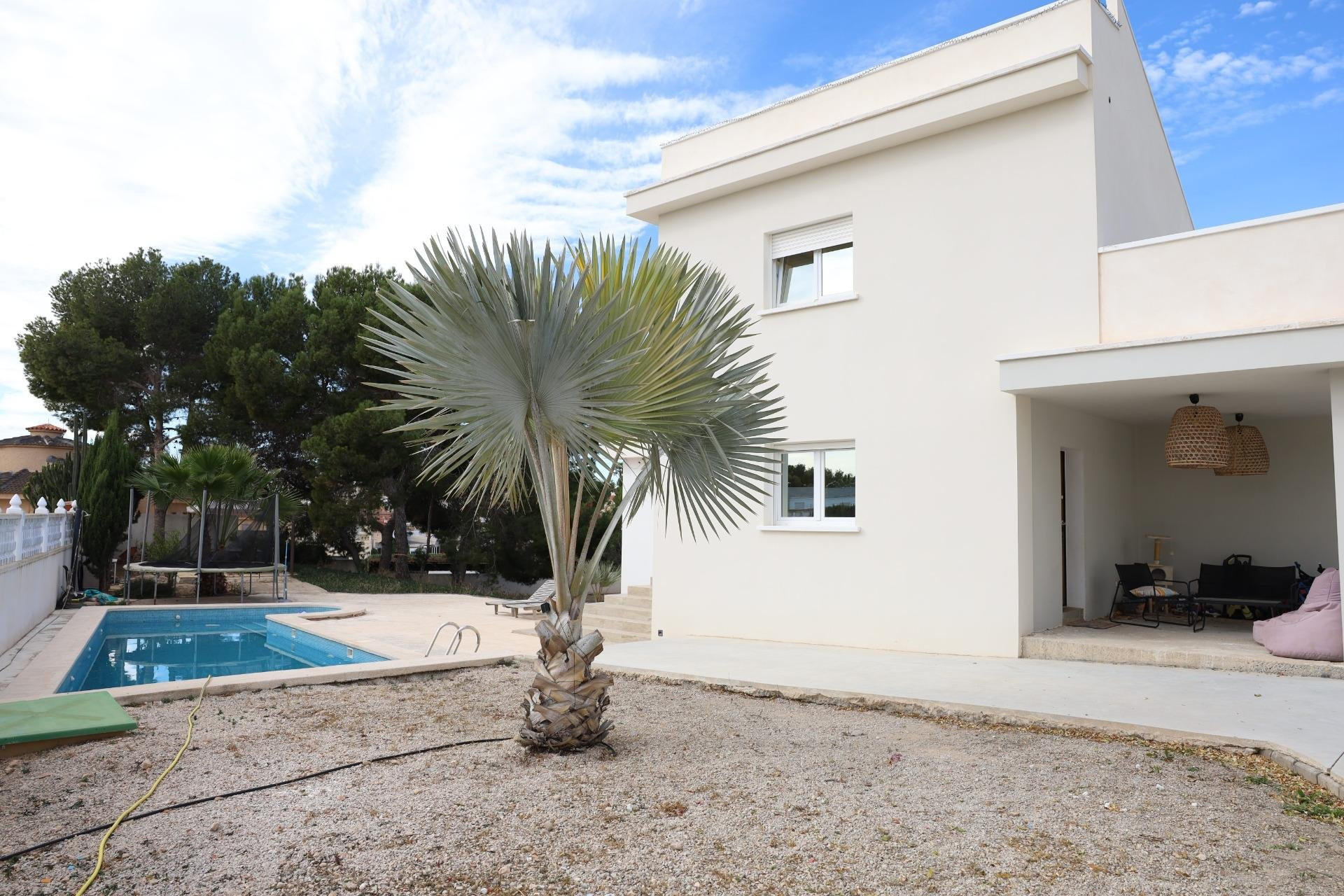 Villa in Alicante - view 1