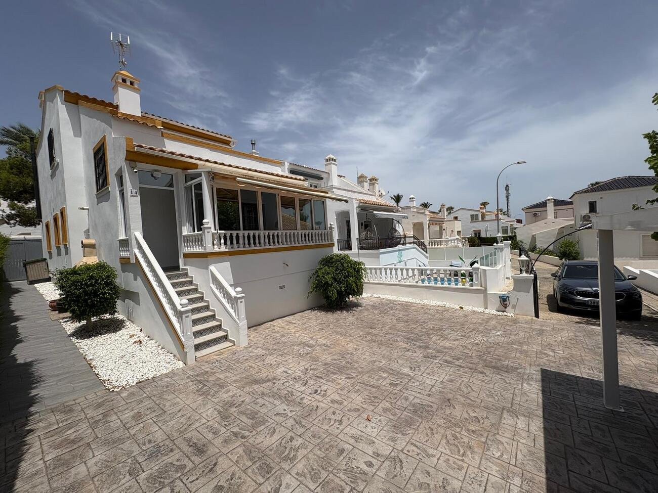 Villa in Urbanizacion los Balcones - view 1
