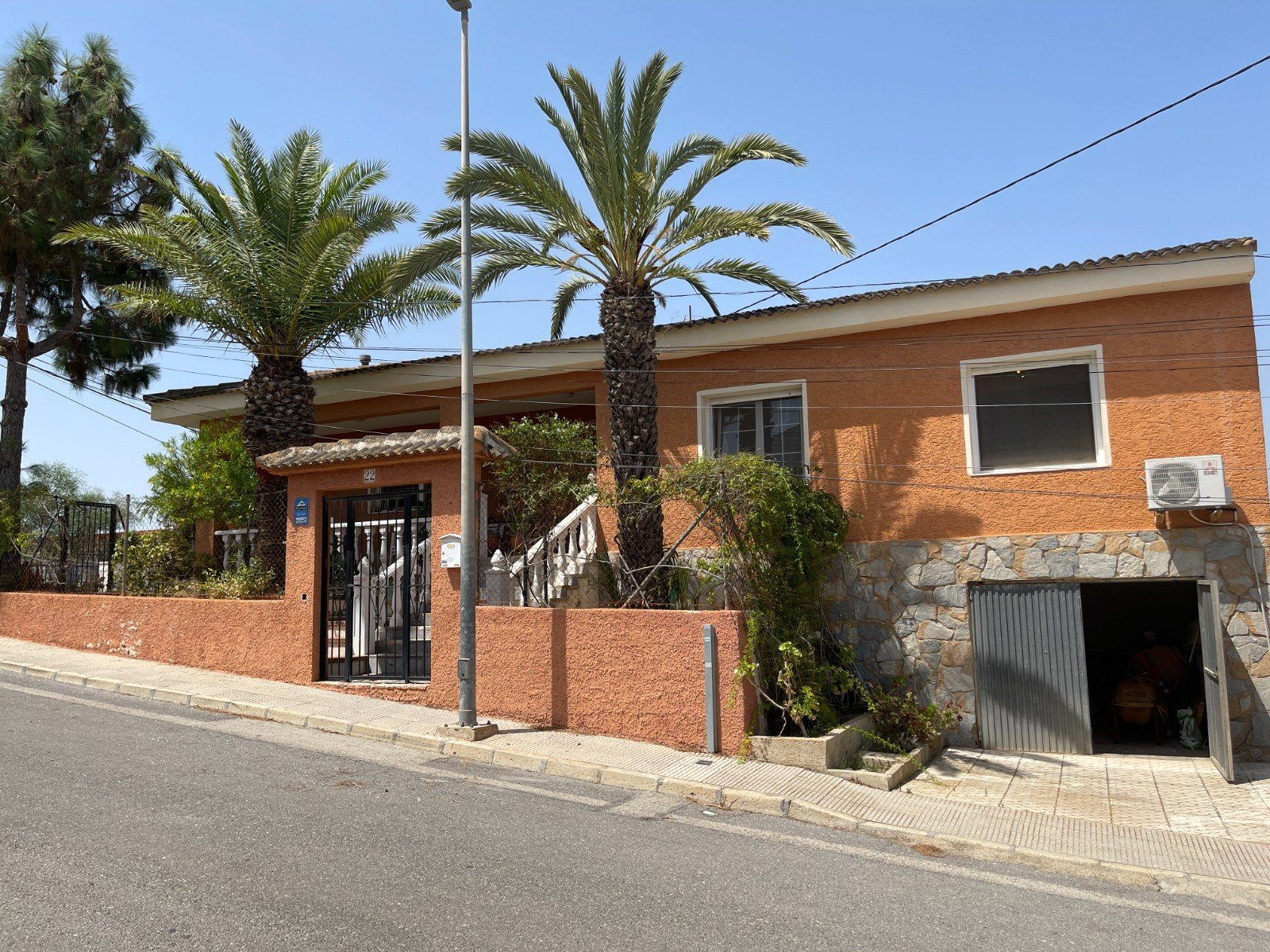 Villa in Alicante - view 1