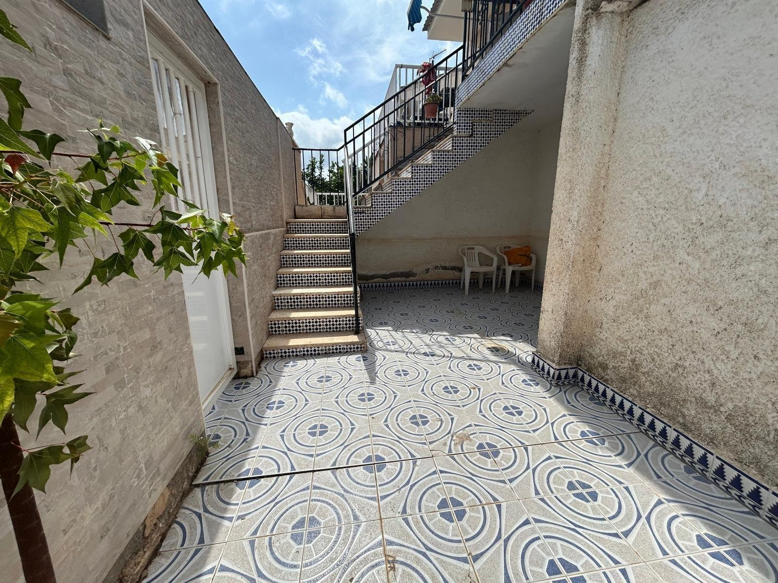 House in Santa Cruz - view 1