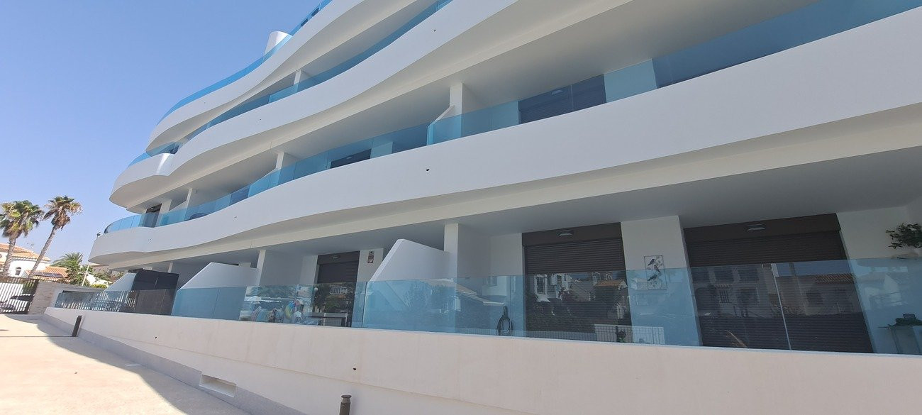 Apartment in Alicante - view 1