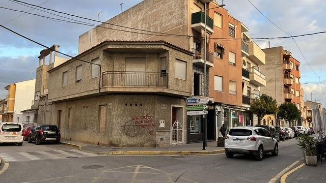 House in Catral - view 1