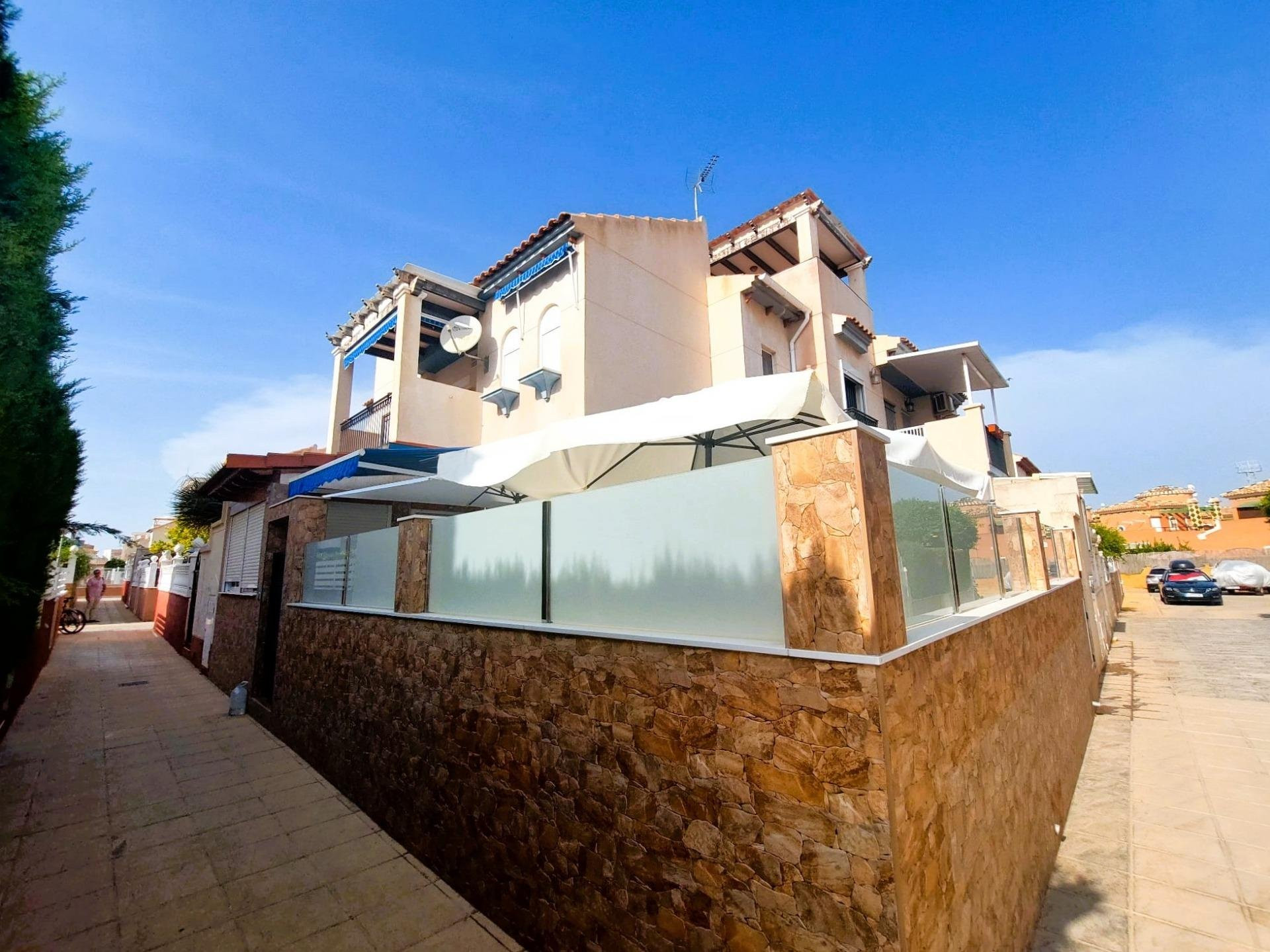 House in Playas de Orihuela - view 1