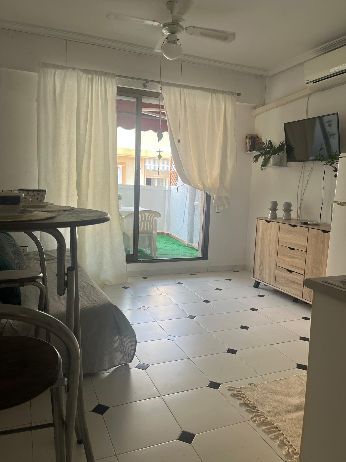 Apartment in Torrevieja - view 1