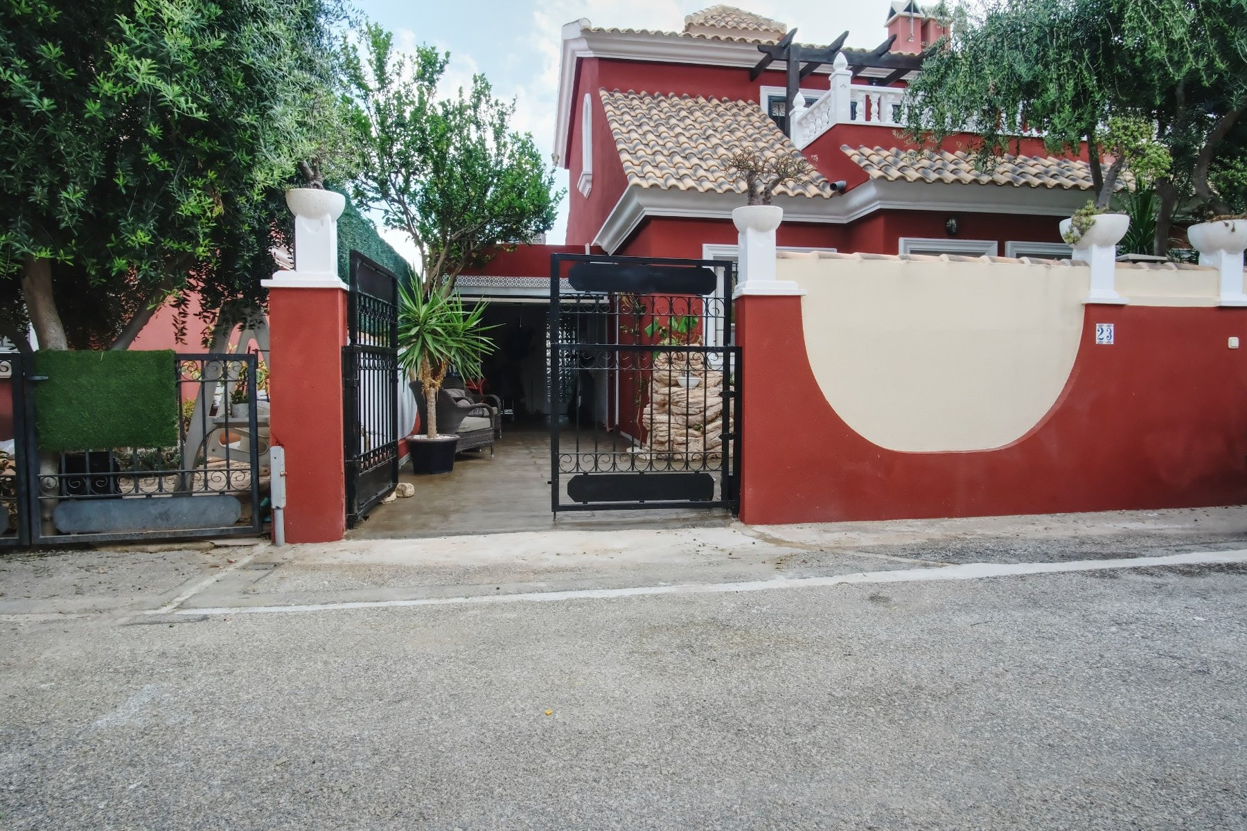 House in Urbanizacion los Balcones - view 1