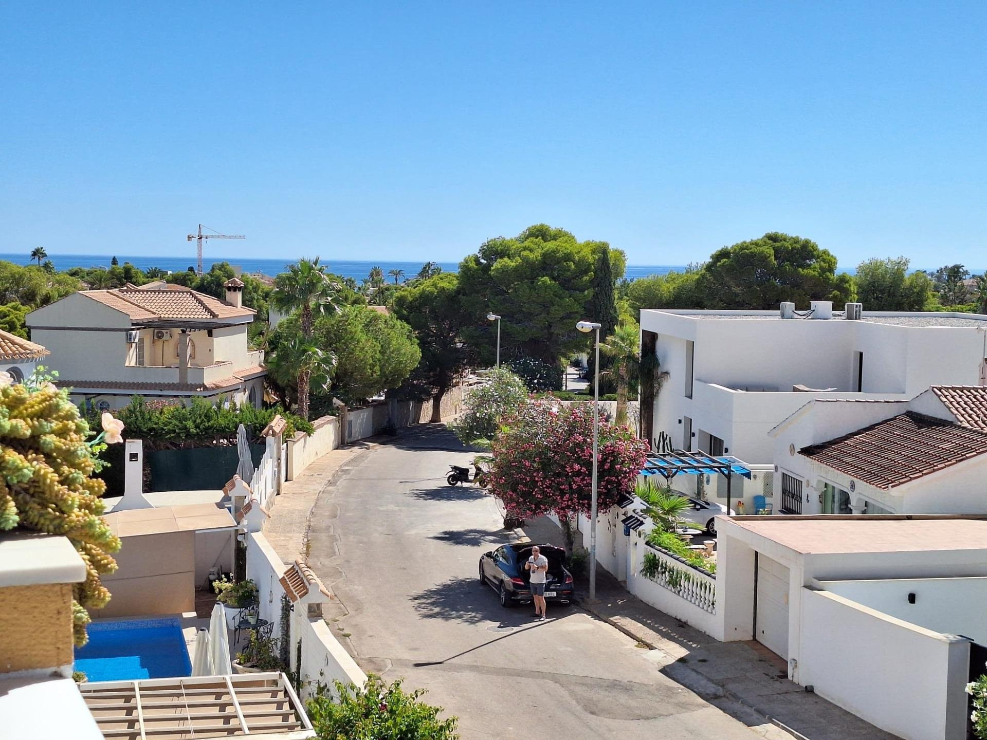 Apartment in Playas de Orihuela - view 1
