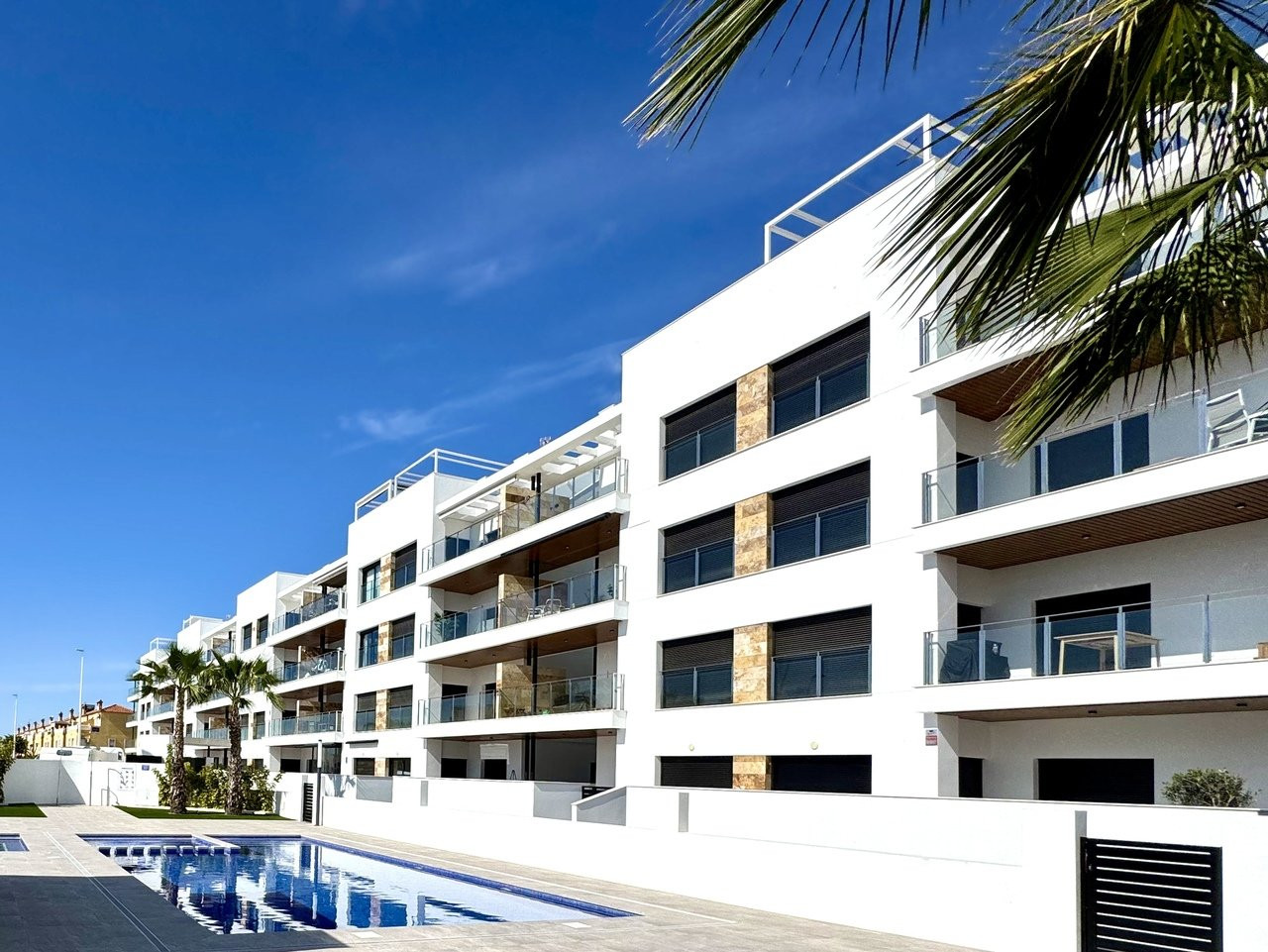 Apartment in Alicante - view 1