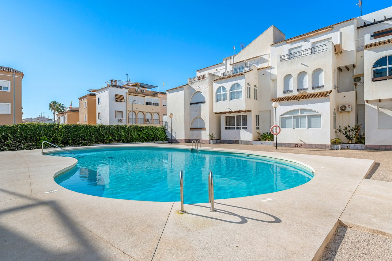 Apartment in Torrevieja - view 1