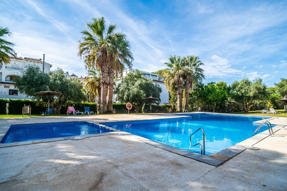 Apartment in Desamparados - view 1