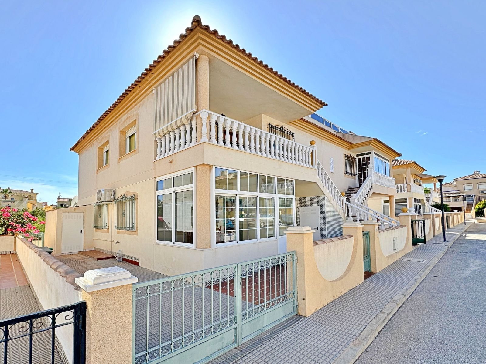 Apartment in La Zenia - view 1