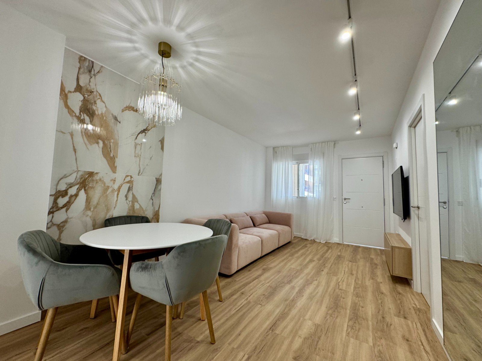 Apartment in Urbanizacion los Balcones - view 1