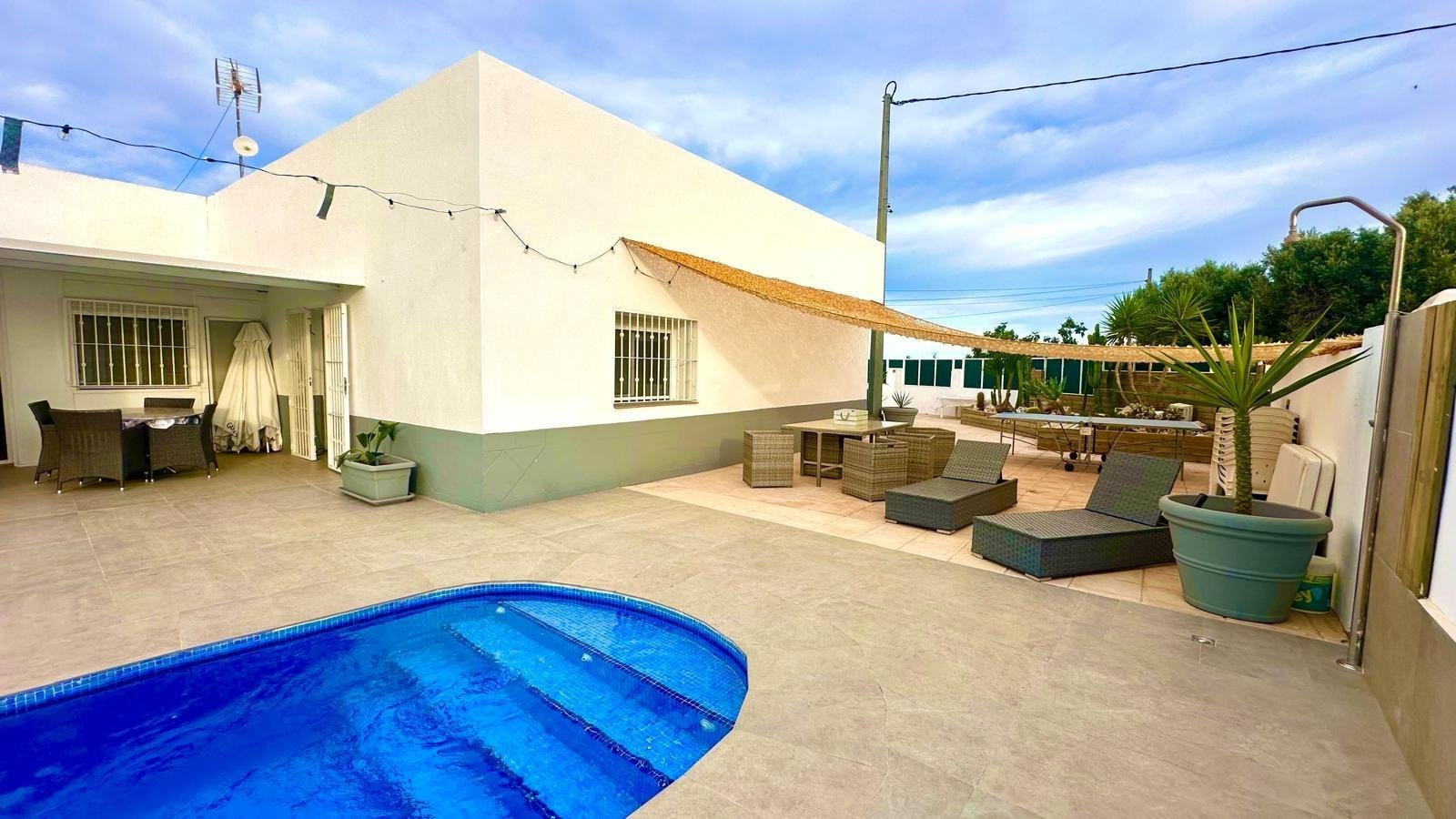 Villa in Pilar de la Horadada - view 1