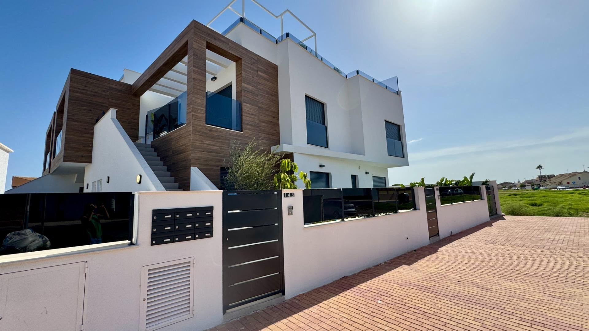 House in Santa Cruz - view 1