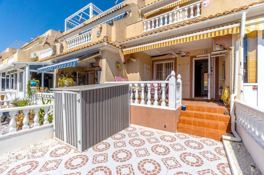 House in Torrevieja - view 1