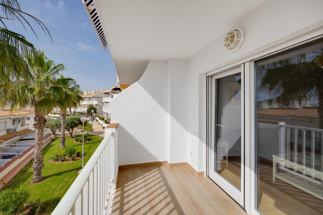 Apartment in Urbanizacion los Balcones - view 1
