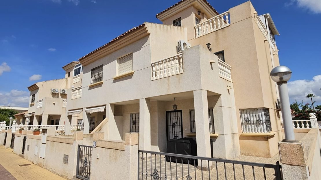House in Torrevieja - view 1